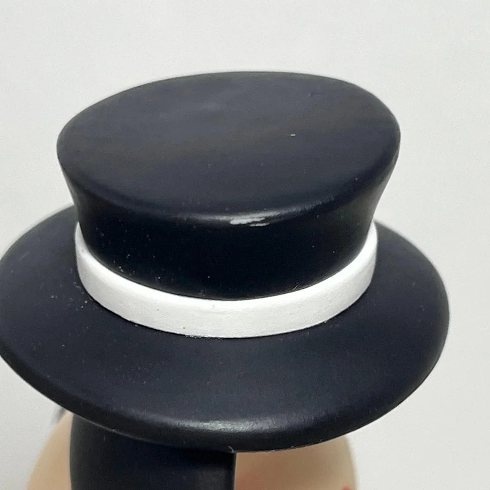 Pop Mart Yoki Travel Around The World Series Bat Top Hat Black MISSING BIG BEN